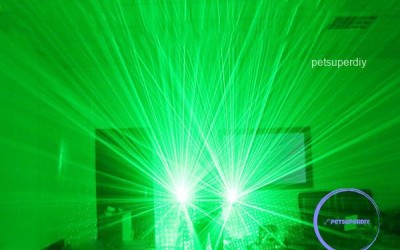 レーザーソード グリーンレーザー剣 発光状態のレーザーブレード50mw安全レーザー指示