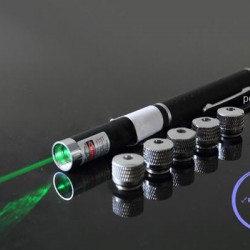 グリーン30mwレーザー レーザーポインター安価 満天星　娯楽効果抜群